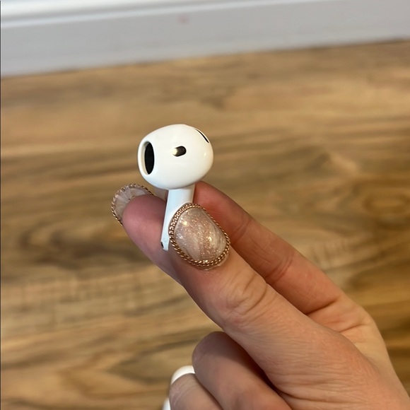 AIRPODS PRO - Picture 4 of 5